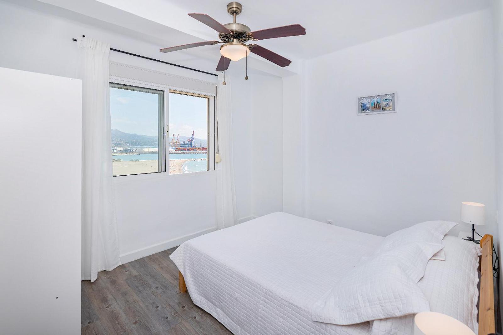 Impresionante Vista Al Mar - Elegante Apartamento Málaga Buitenkant foto
